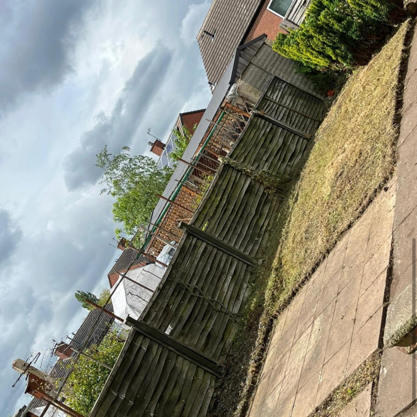 no alt tag provided
