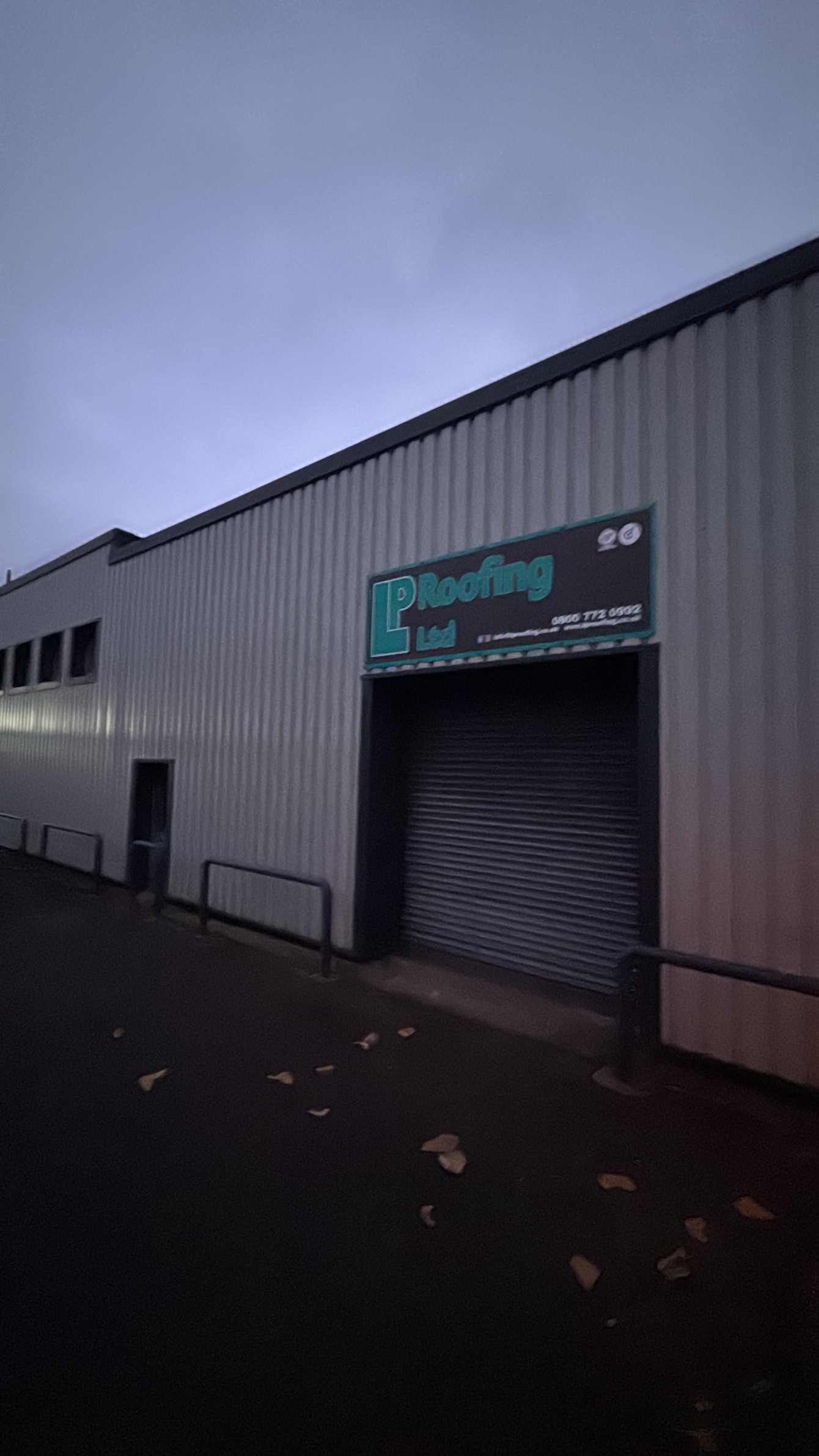 no alt tag provided
