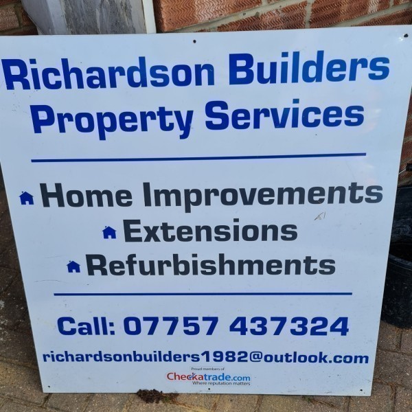 Richardson Builders logo